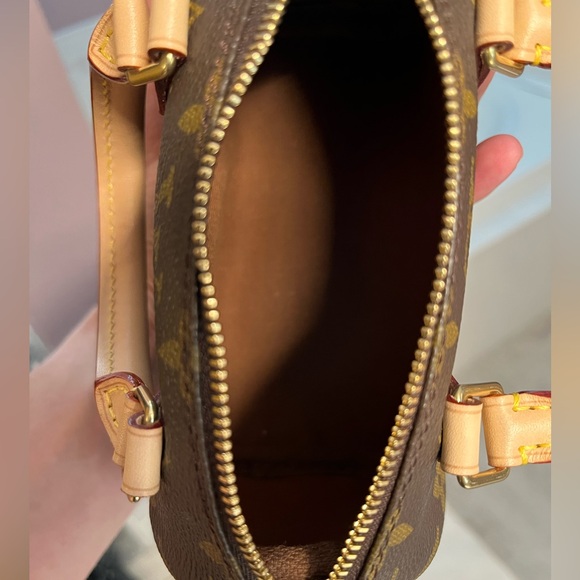 (SOLD)Authentic Vintage Louis Vuitton Mini HL Speedy Monogram - Picture 9 of 10